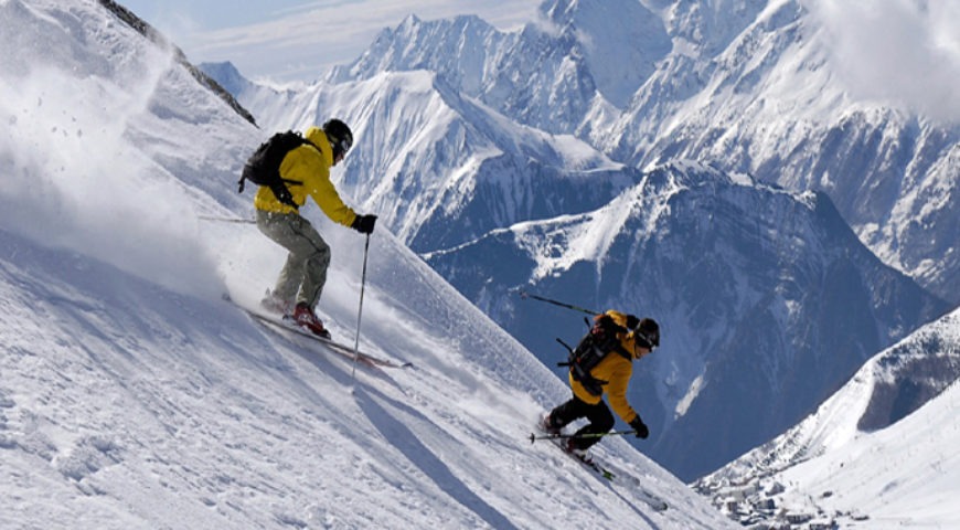 Skiing in Gulmarg